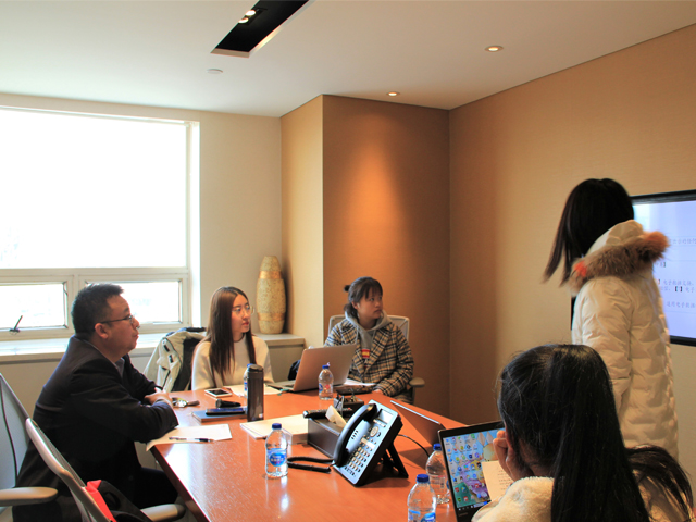 張傑律師所內授課.jpg 張傑律師所內授課.jpg