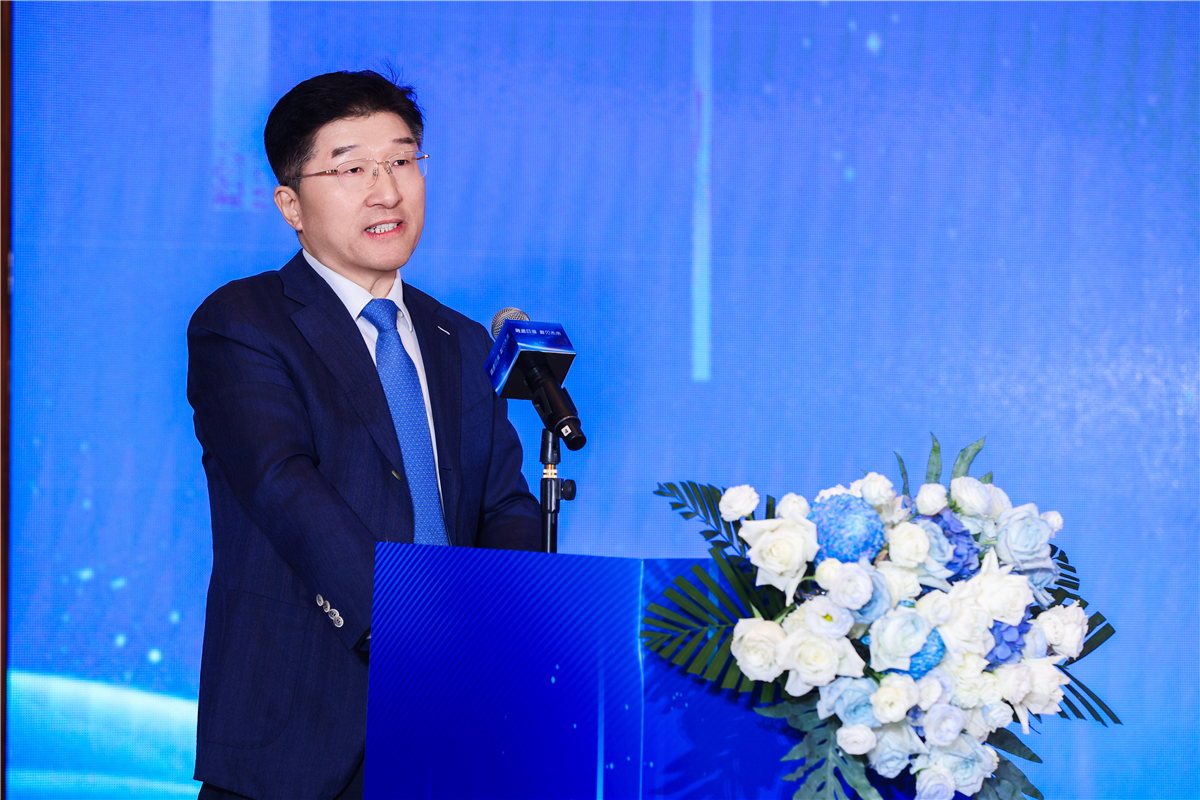 LLLL0436.jpg LLLL0436.jpg