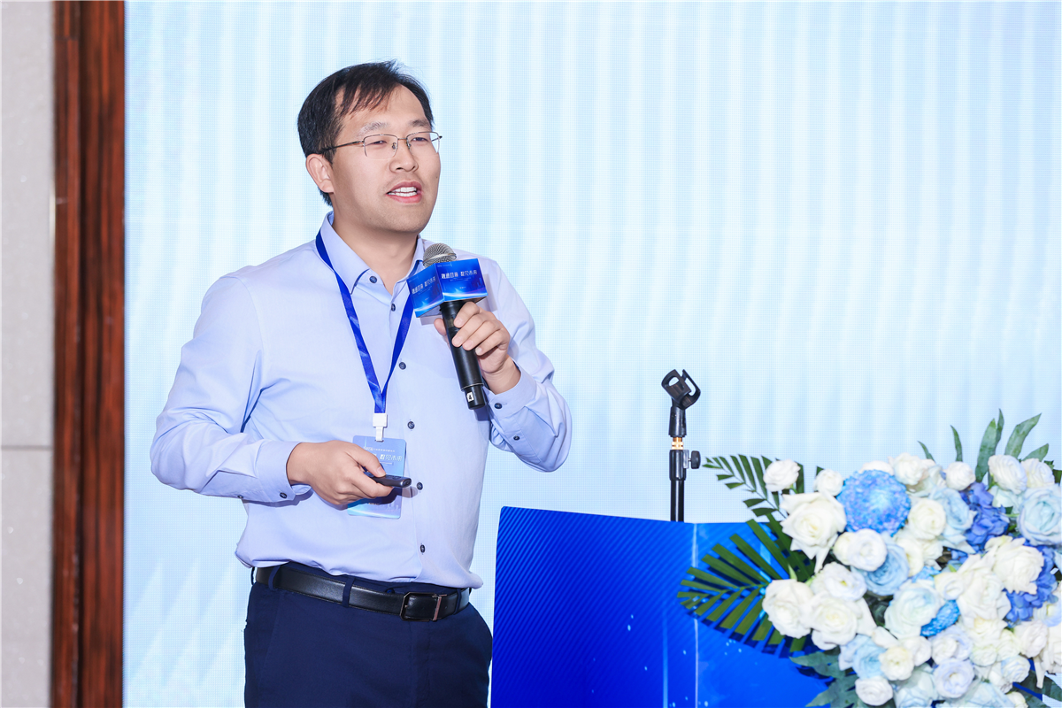 張文LLLL1620.jpg 張文LLLL1620.jpg